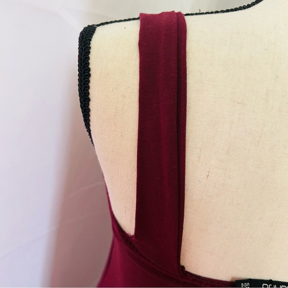 boohoo red maxi dress with slit - Picture 6 of 6